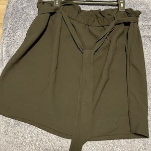 Express black skirt XL new with tags